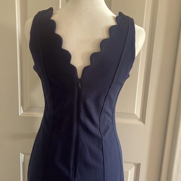 Banana Republic navy pencil dress size 4 petite - Picture 3 of 6